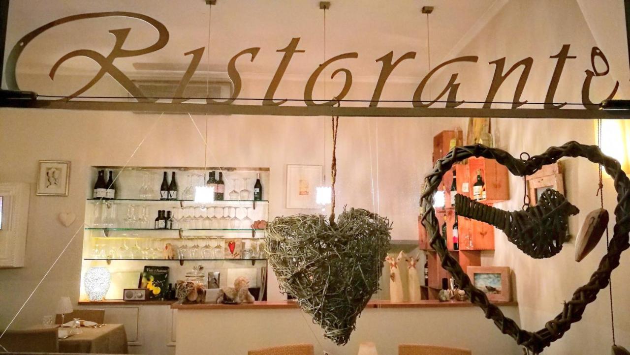 Locanda Di Mirandolina Toscânia Exterior foto